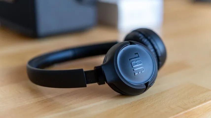 JBL Tune 530BT: O Novo “Queridinho” Vale a Pena em 2026? – Review Completo